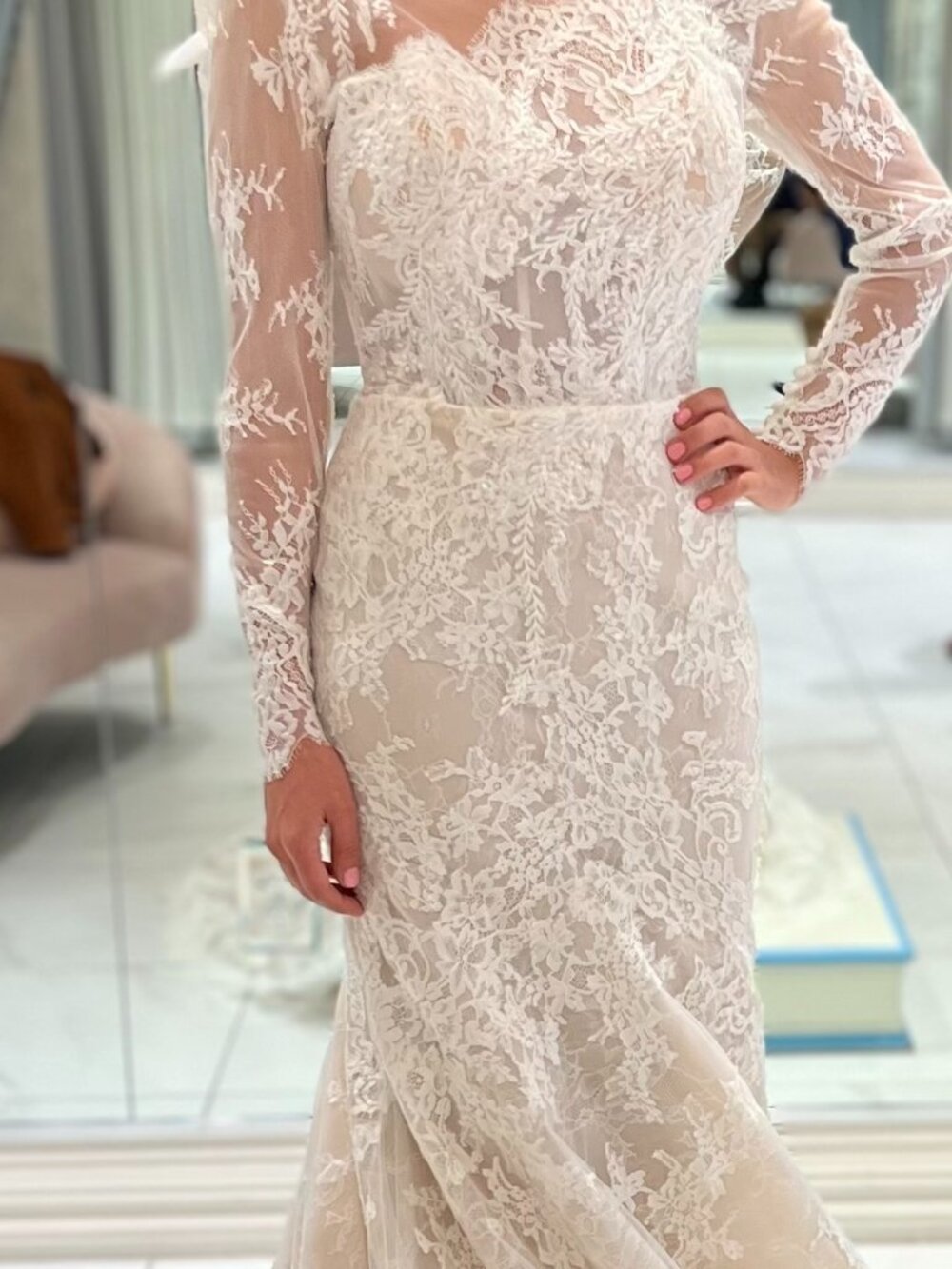 Thyone by Pronovias Wedding Dress - Size 6/8